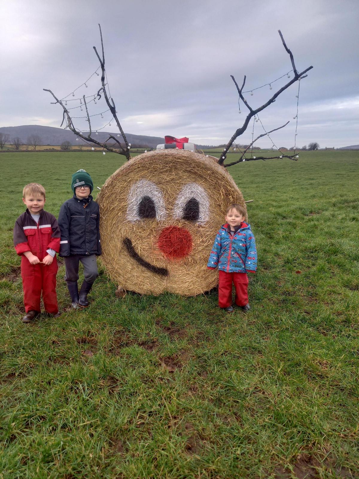 Jamie McIntyre - Hamish,  Lachlan and Robbie McIntyre  with their vale Rudolf they made!