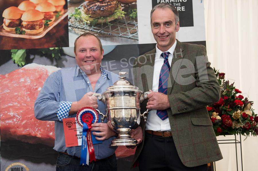 Best Prime Cow Carcase went to Auchtydore Farms, John Buchan received the trophy from Hugh Dunlop.   Ref: RH1811170282.
