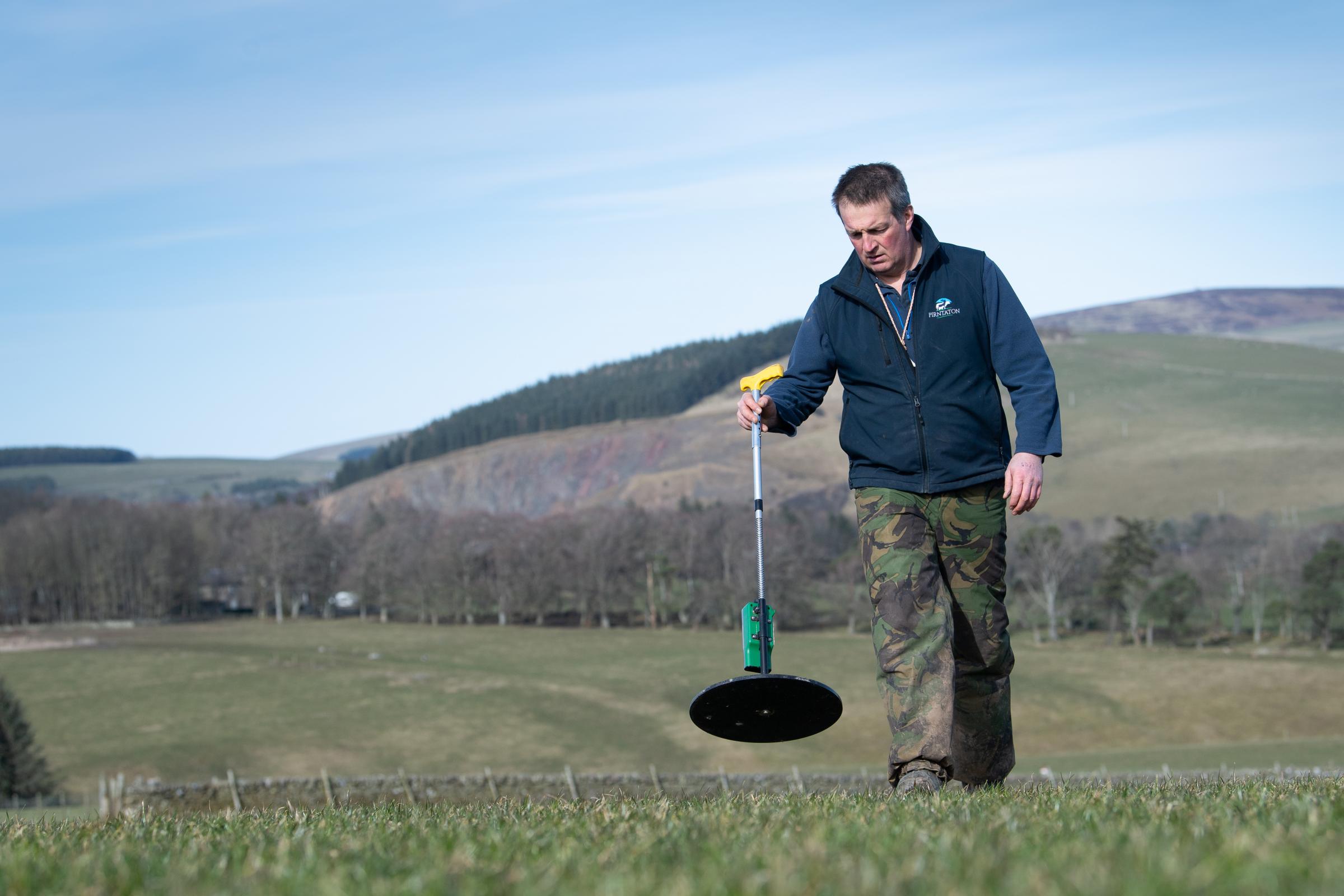 field walking measuring the grass Ref:RH16032148 Rob Haining / The Scottish Farmer...