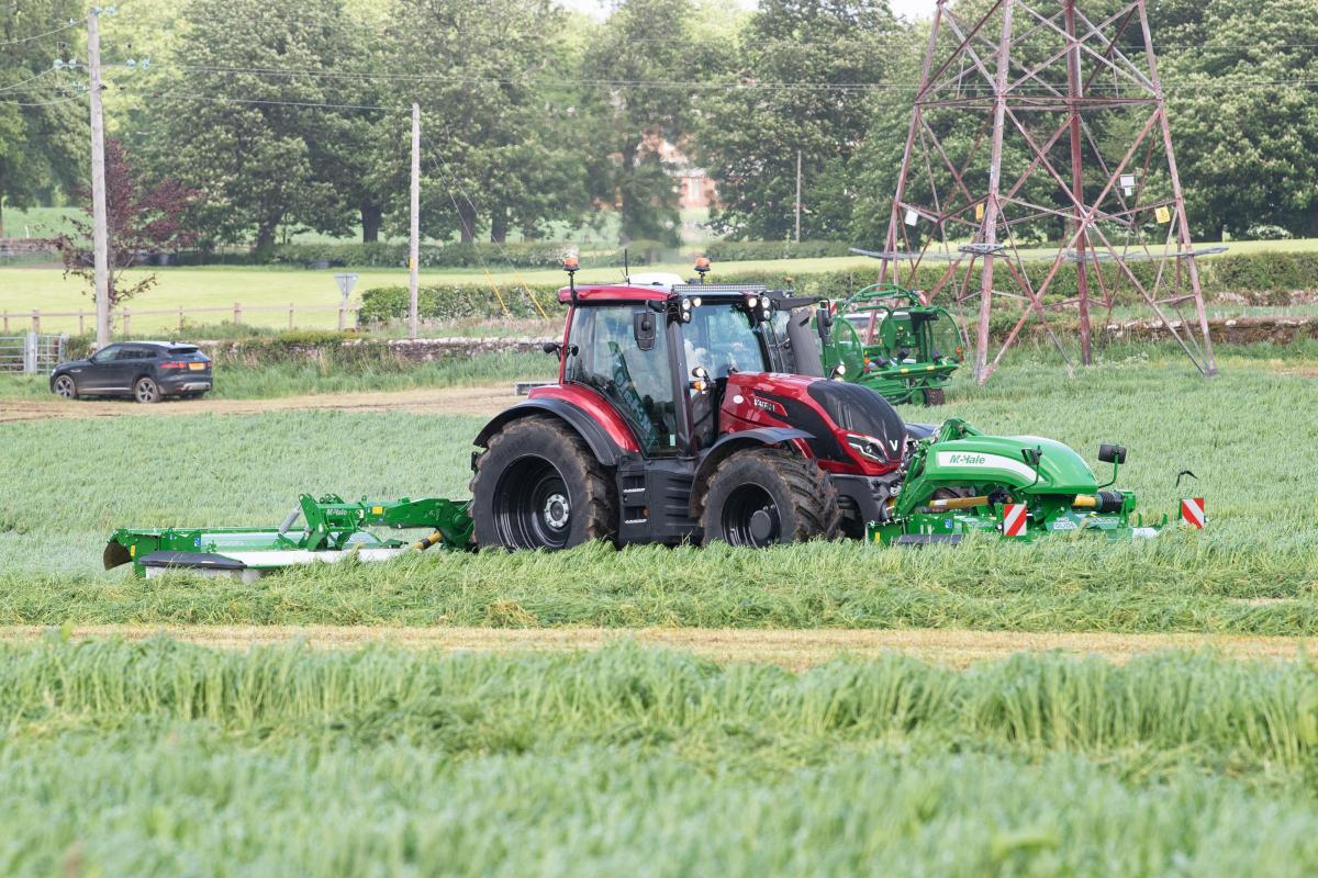 McHale Pro Glide F3100 Front Mower and  rear B9000 Combination Mower with over 8m cutting capacity this setup is idea to get the job done quick and efficiently   Ref:RH180522225  Rob Haining / The Scottish Farmer...