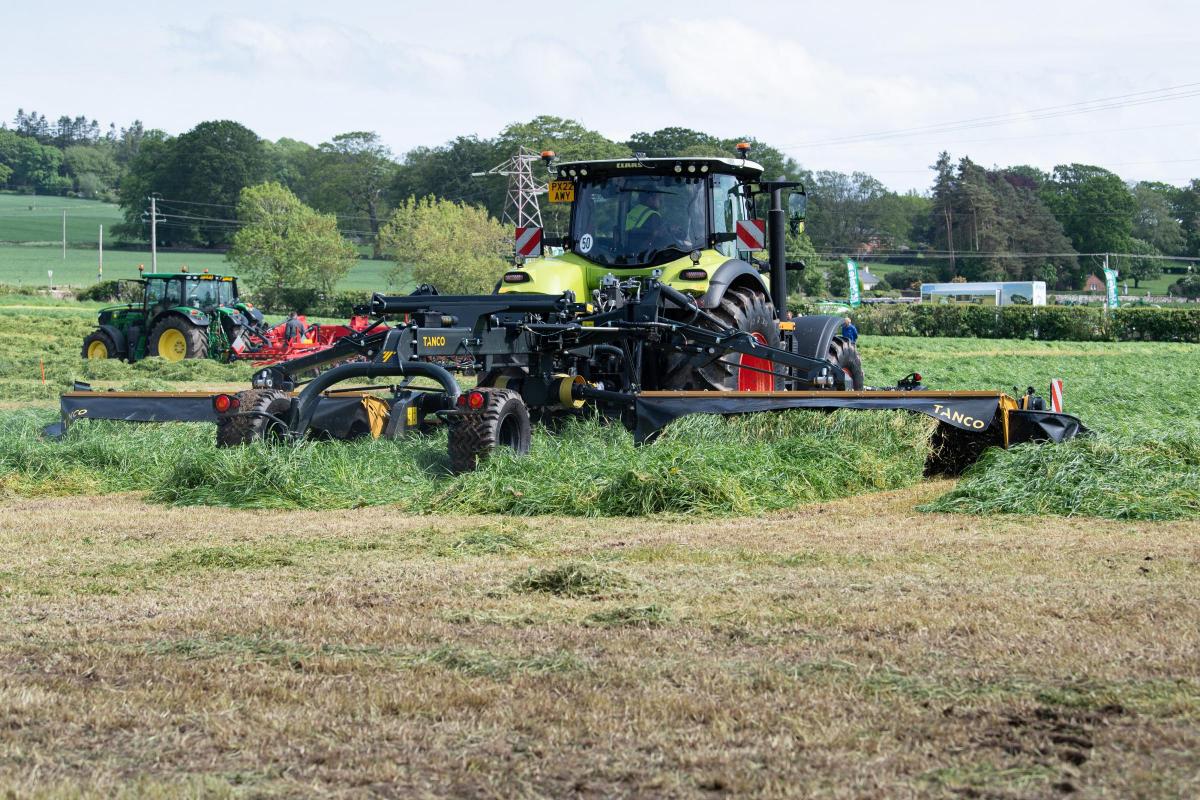 Tanco AUTOCUT front and rear triple mowers boasts greater productivity, through improved weight distribution, horsepower and cutting widths  Ref:RH180522253  Rob Haining / The Scottish Farmer...