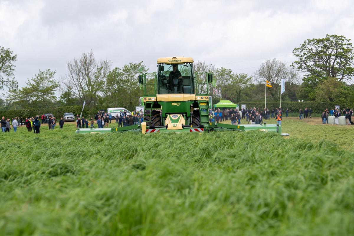 The crowds gather for the Krone Big M to be put through its paces at Scotgrass 2022 held at SRUC Crichton Royal in Dumfries Ref: RH180522001 Rob Haining/The Scottish Farmer