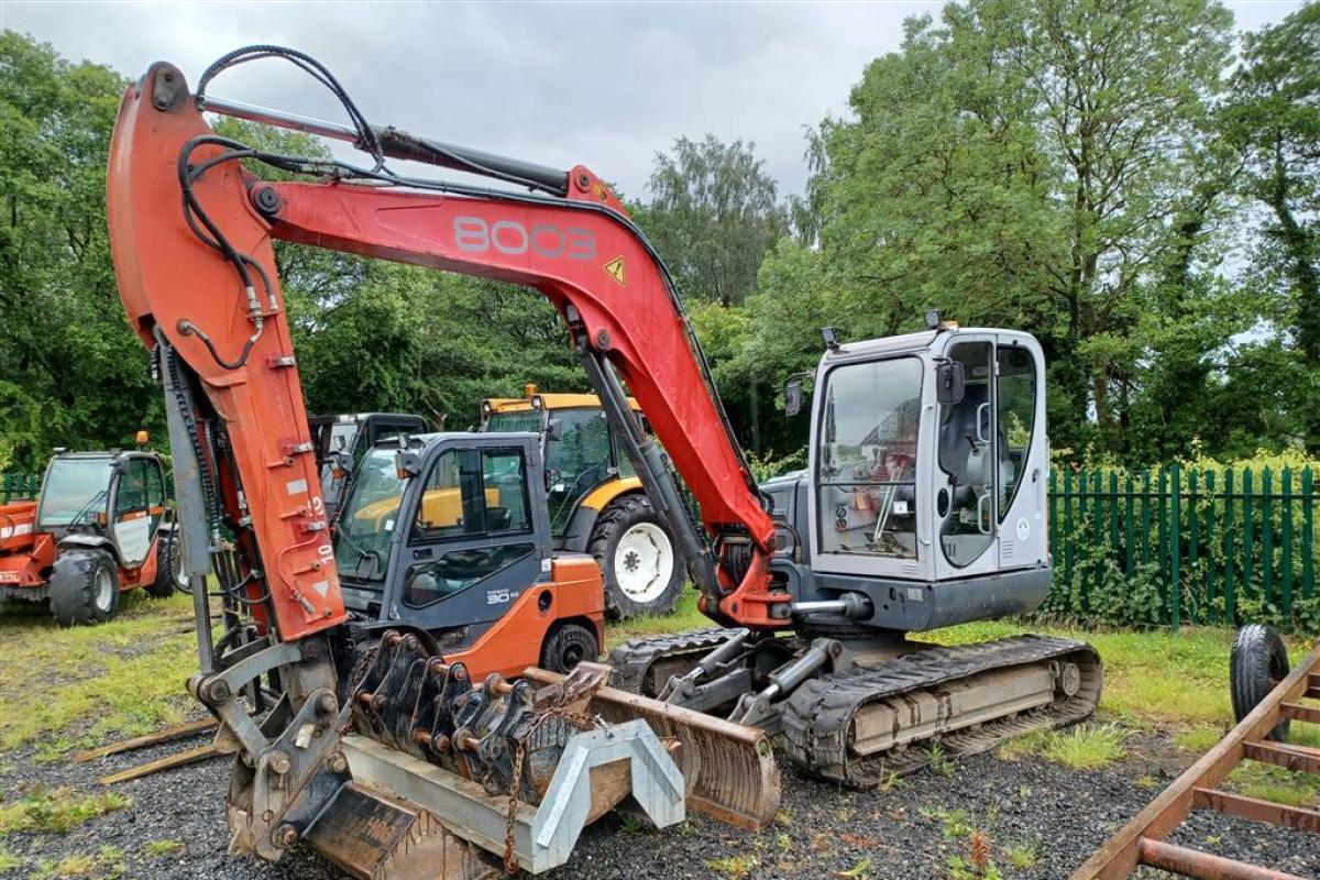 A 2007 Neuson 8003 Digger with 7704 Hours, sold for £15,000