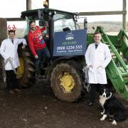 Farmer and comedian, Jim Smith, pictured with auctioneers from United Auctions, Stirling, Murray Steele (left) and Andrew Weir (right)