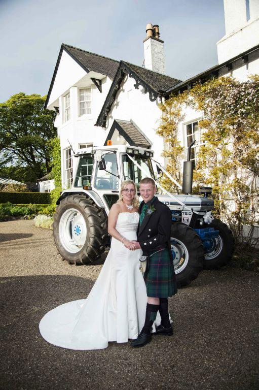 Russell Davidson, Sunnyside, Coylton, and Fiona McDowall, East Kilbride, were married at Brig ‘O’ Doon House Hotel, Alloway. Photo: Tom Gibson Photography.